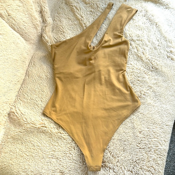 ALIX NYC Grayson asymmetrical One-Shoulder bodysuit size M - Picture 4 of 6